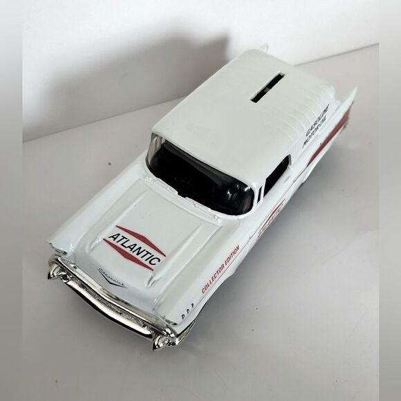 Ertl '57 Chevy Bel Air Nomad White Truck Atlantic Gasoline Motor Oil Bank New - Picture 3 of 9